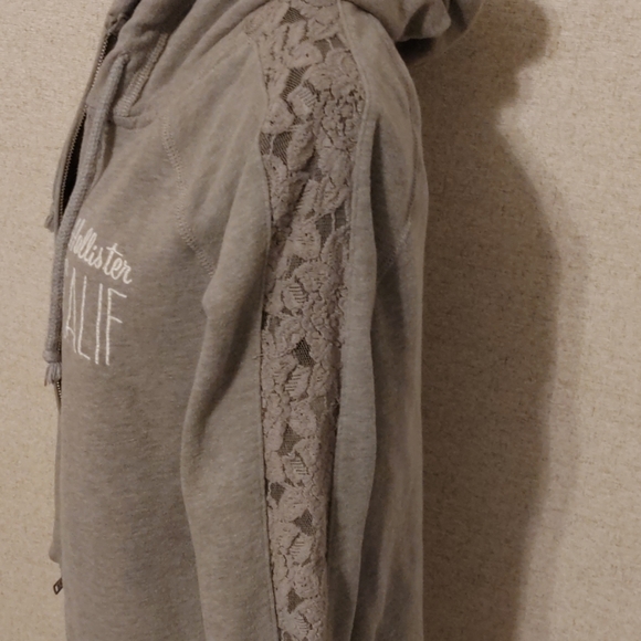Hollister Lace Sleeve Hoodie - Picture 2 of 7